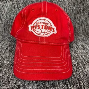 Idegy Detroit Pistons Hat Mens OSFM Red Distressed Logo Adjustable Strapback Cap